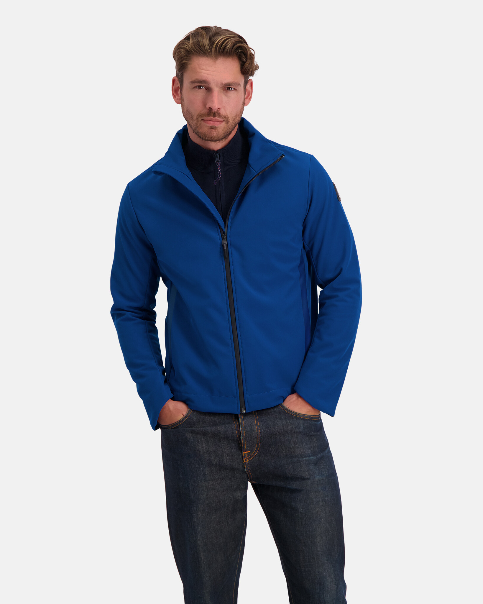 3Layer, water repellent, windproof and breathable soft shell jacket for medium protection