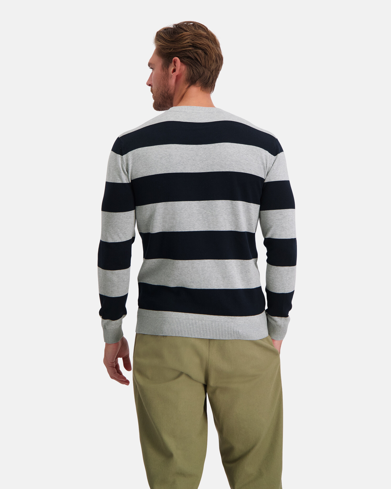 Round neck striped pullover