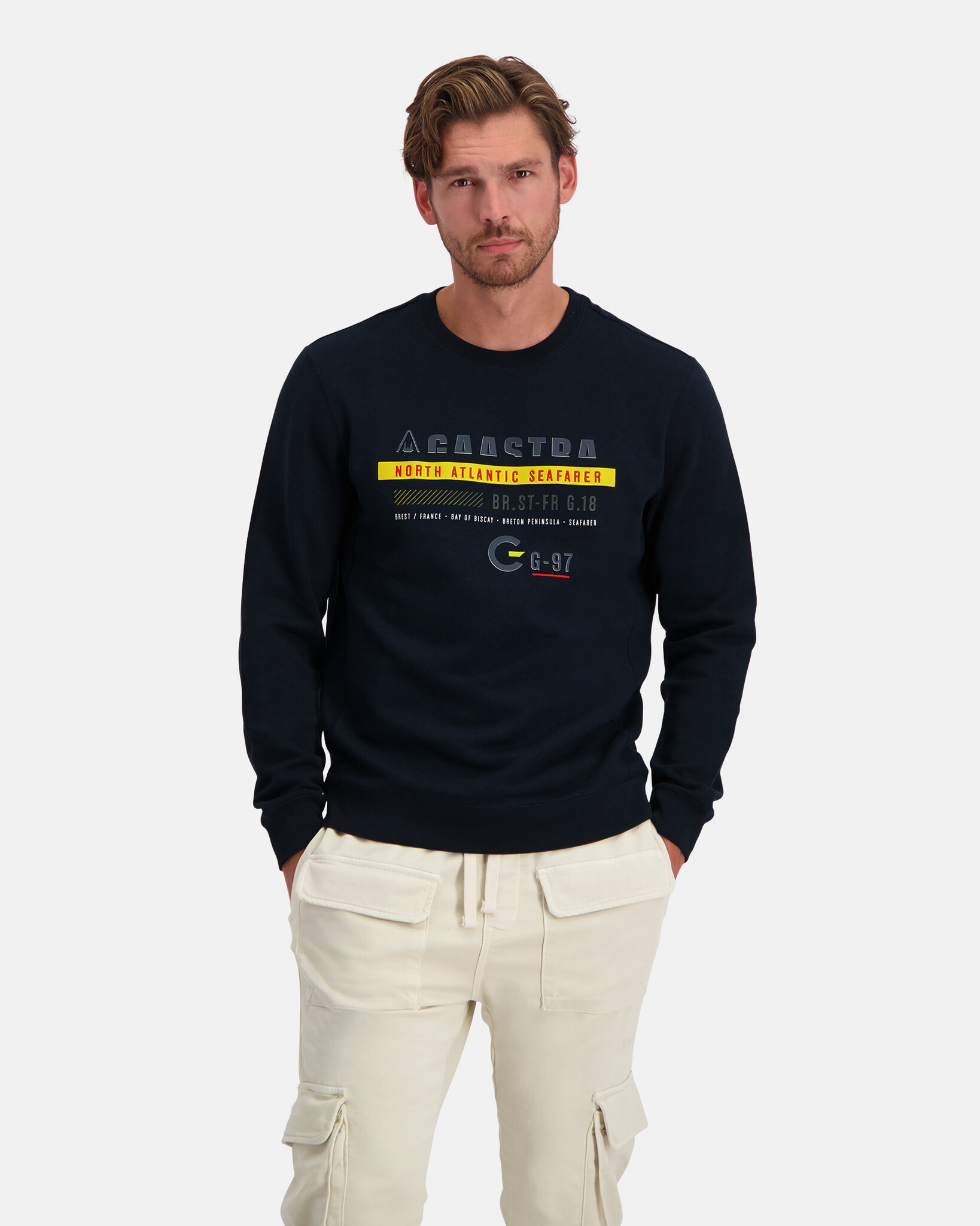 Round neck sweater with exclusive themed graphics