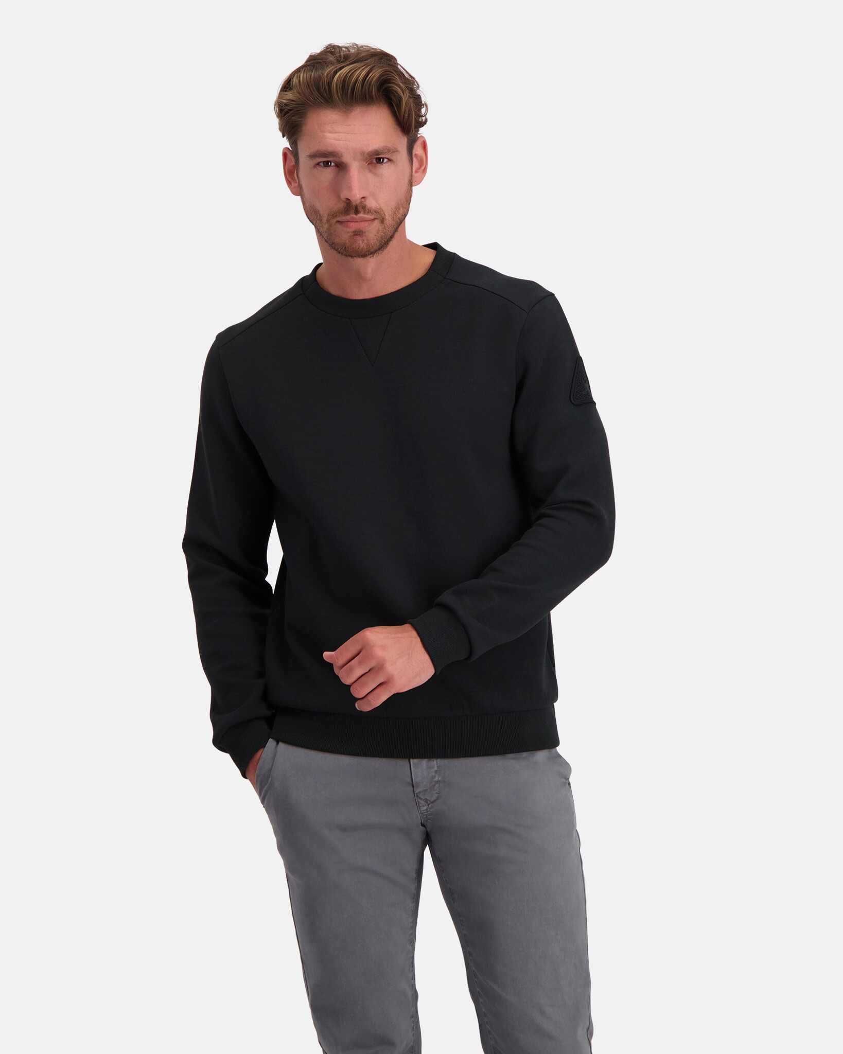 Round neck scuba sweater with graphene finish "anti-bacterial"