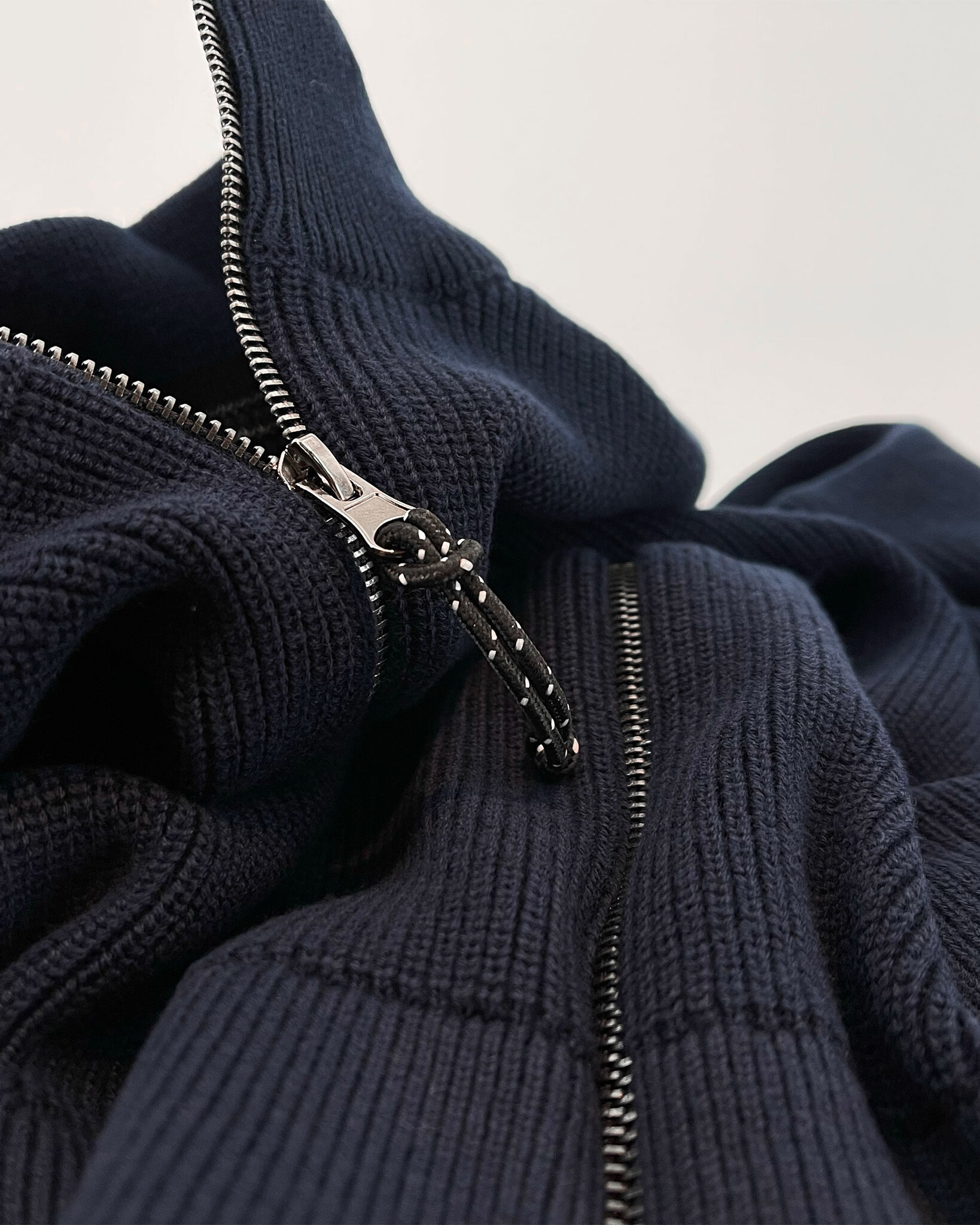 Full zip knitted cardigan from 100% extra fine cotton