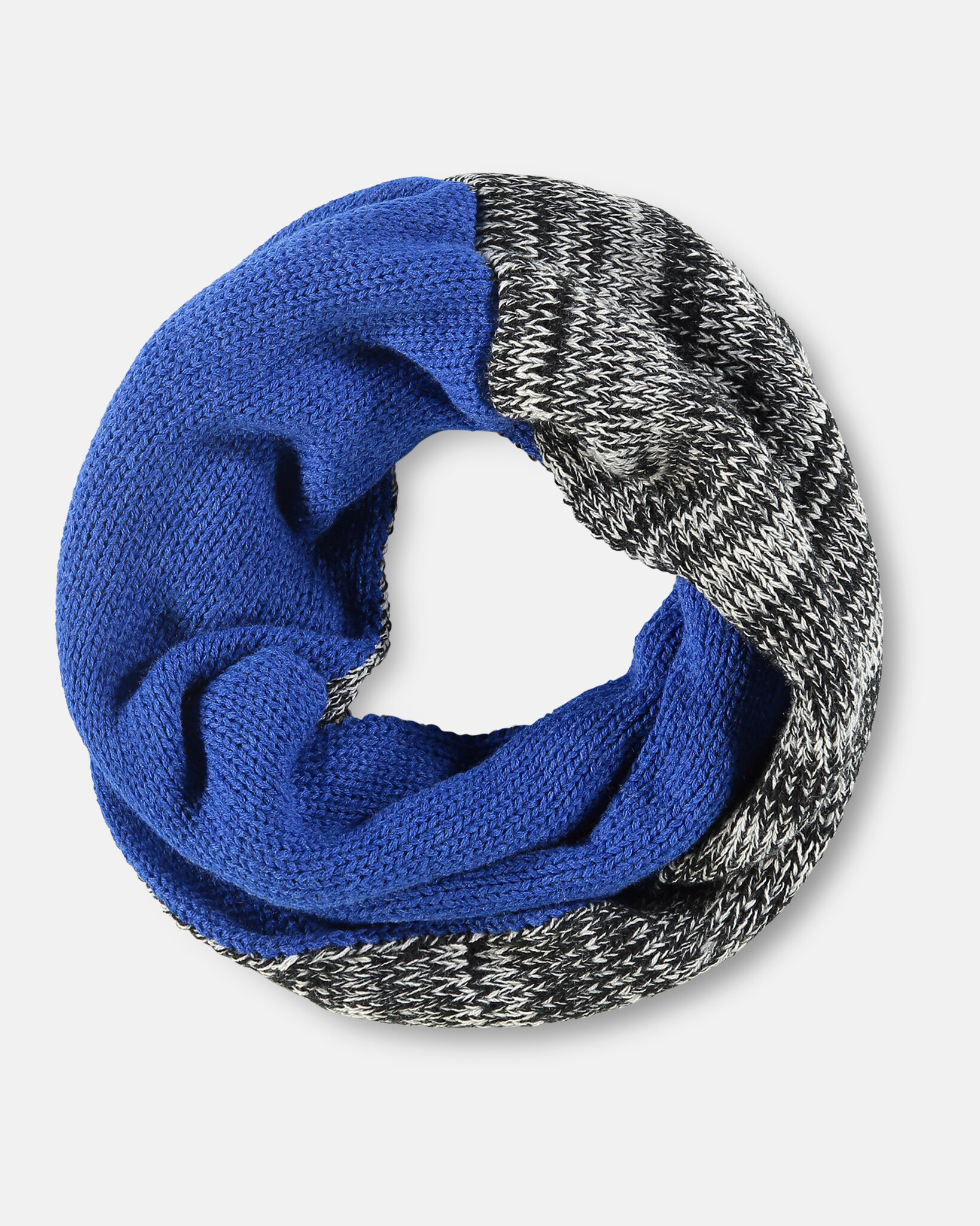 INFINITY SCARF SURF THE WEB
