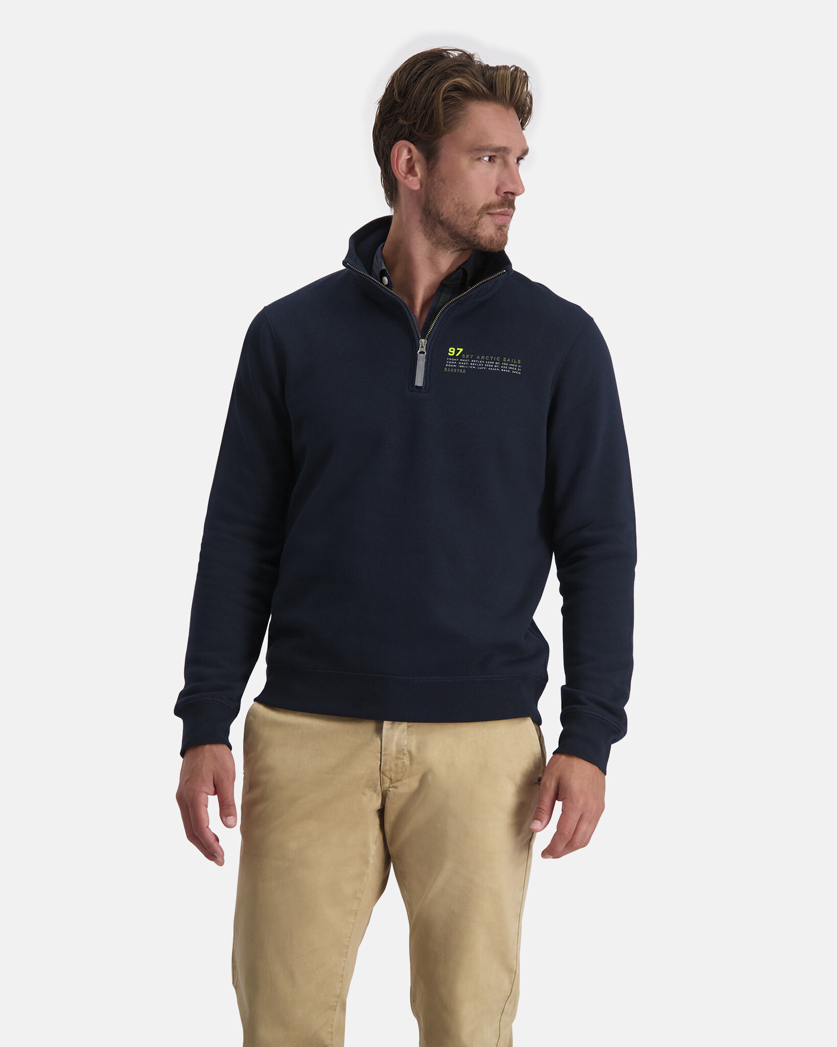 Half zip swearter with intarsia bagde on shoulder