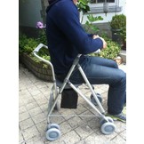 Ara-K: ultra lichte rollator voor binnen/buiten