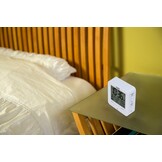 Fysic FKW-8 - Digitale wekker met temperatuurweergave, wit