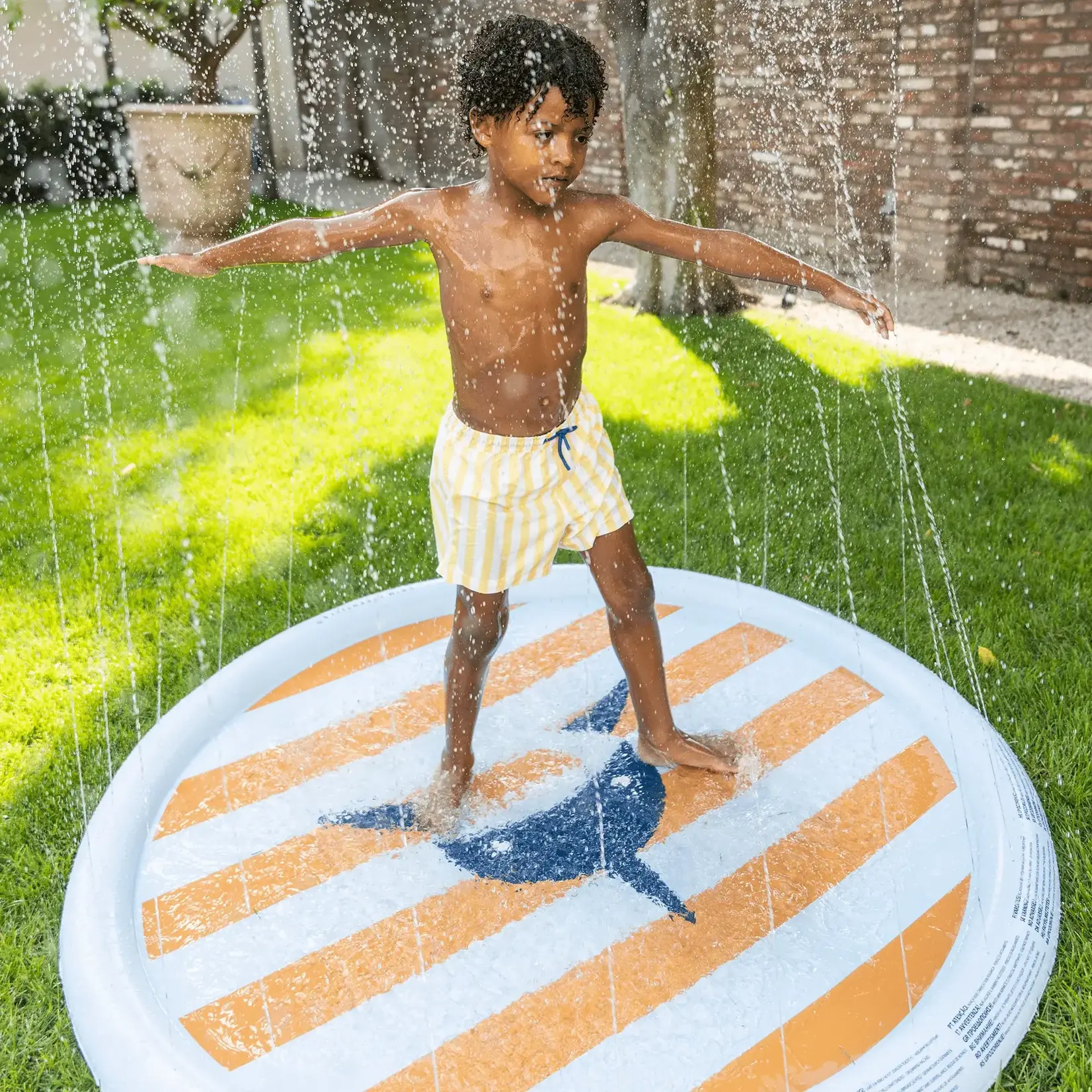 Swim Essentials Swim Essentials sprinkler mat shark 150 cm