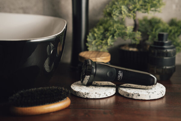 Adler Adler AD 2933 Elektrisch Scheerapparaat - 3 Koppen Adler Adler AD 2933 Elektrisch Scheerapparaat - 3 Koppen