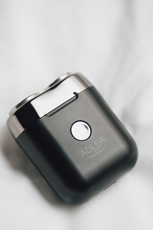 Adler Adler AD 2936 Reisscheerapparaat - USB 2 Koppen Adler Adler AD 2936 Reisscheerapparaat - USB 2 Koppen