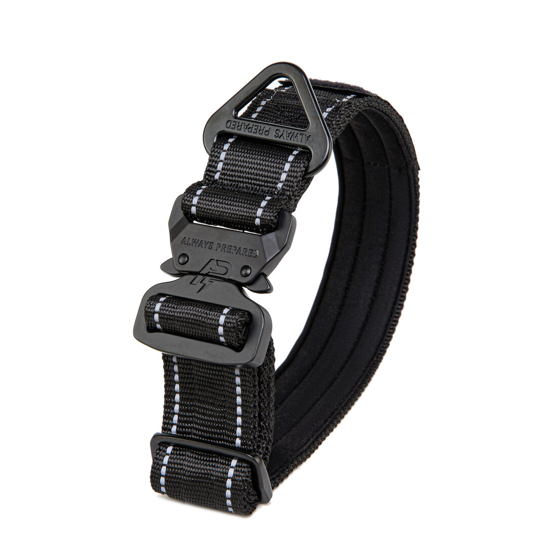 Compact Collar Black Reflection