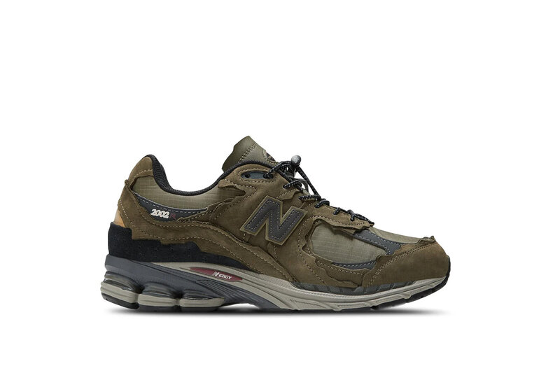 New Balance 2002R Protection Pack Dark Moss