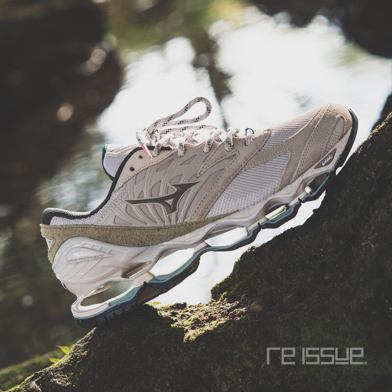 Mizuno Wave Prophecy LS 'Nomad Pack'