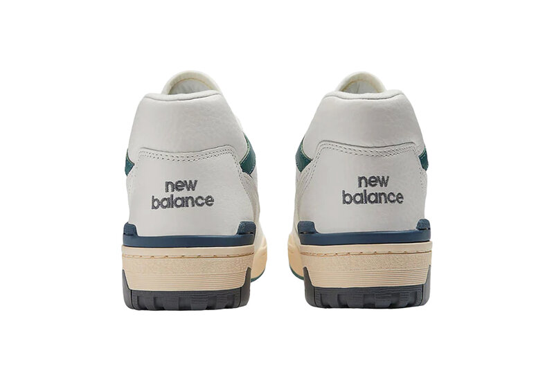 New Balance 550 Sea Salt New Spruce