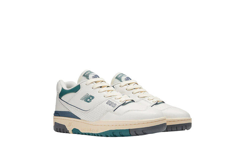 New Balance 550 Sea Salt New Spruce