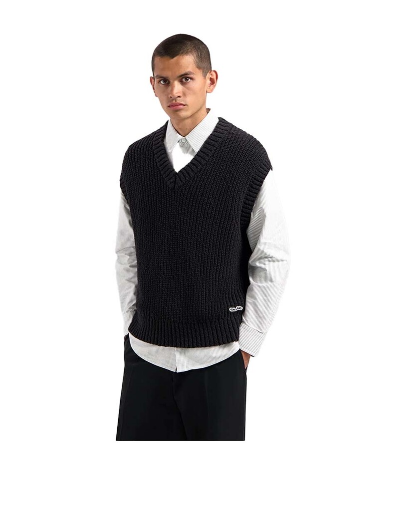 OLAF Knitted Vest Black