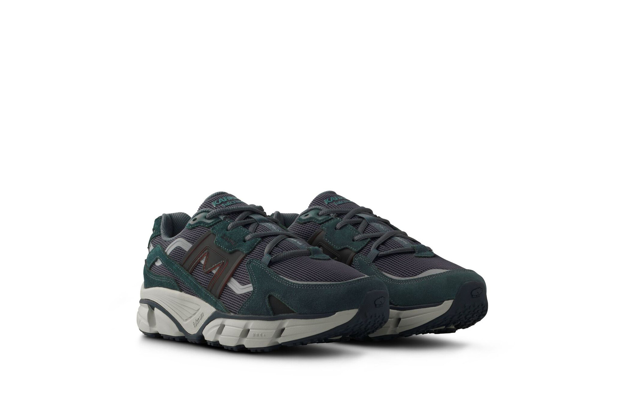 Karhu Super Fulcrum India Ink Black