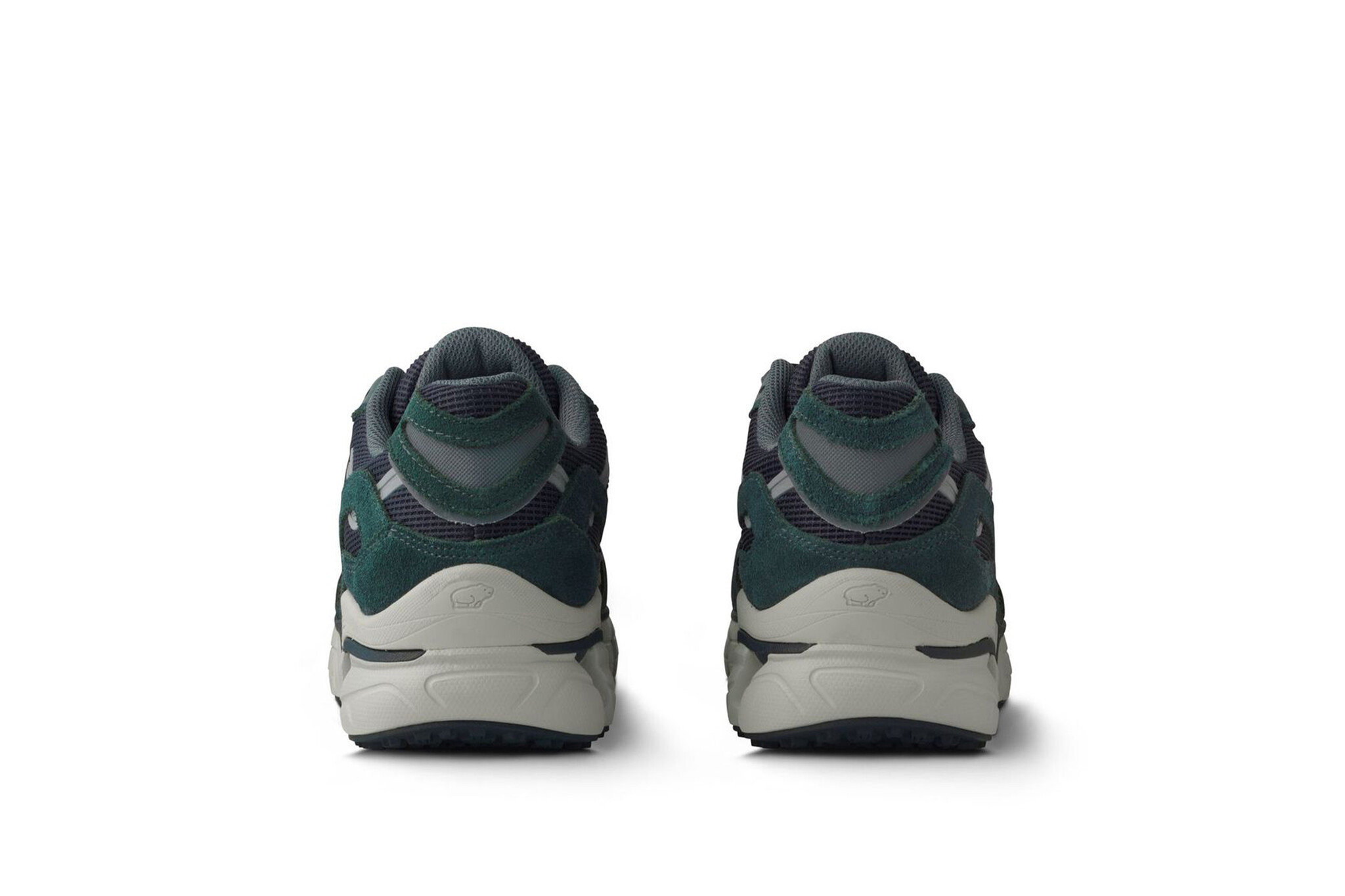 Karhu Super Fulcrum India Ink Black