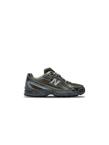 New Balance 740 Black Metallic