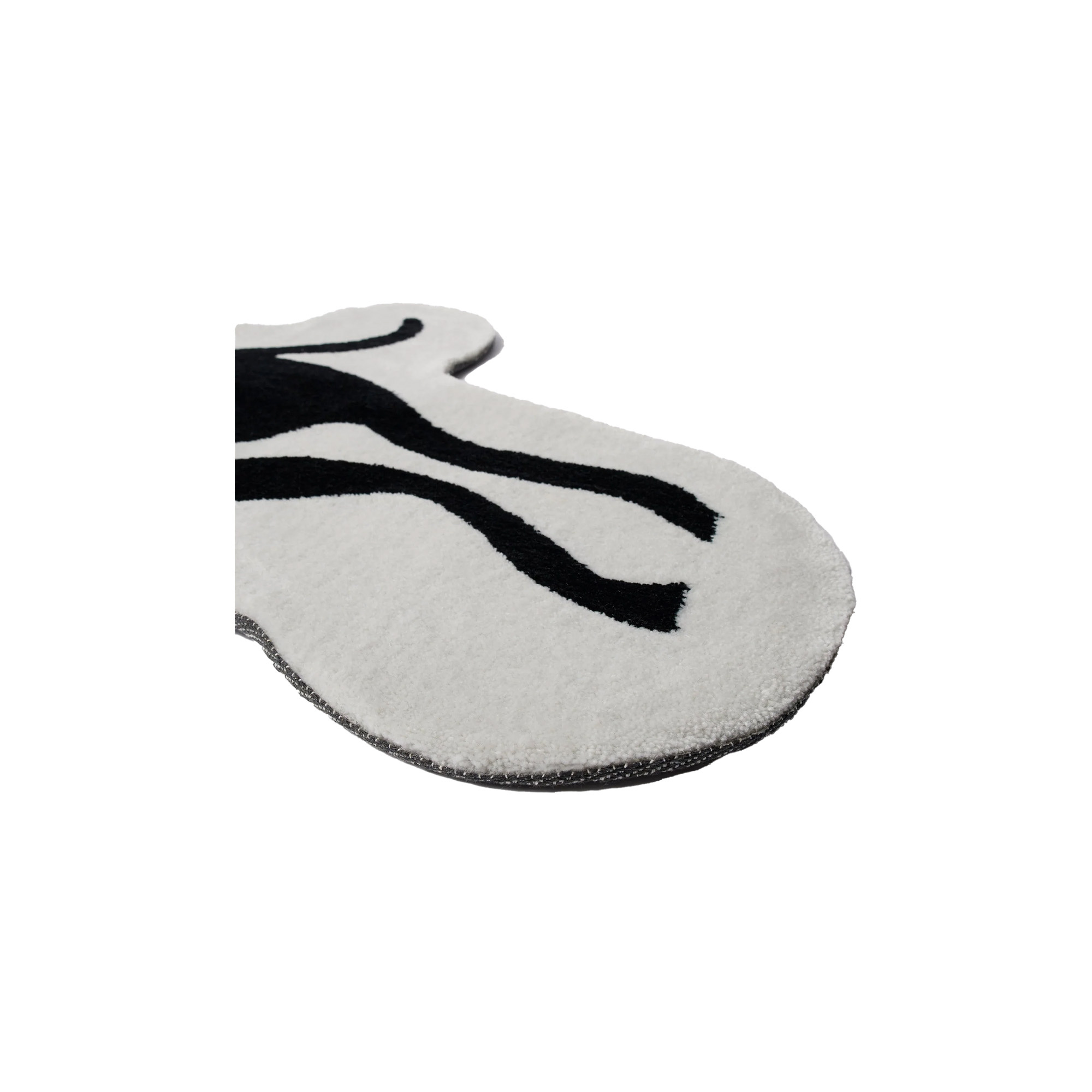 By Parra High Heel Gloves Tufted Rug White