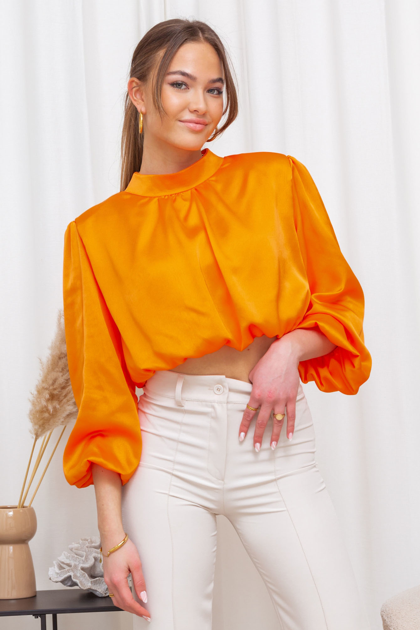 dealer Menda City Overvloedig Shop oranje satijnen blouse | - Elise Store
