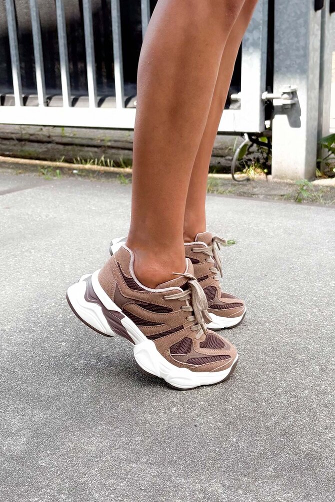 Sneaker Jody - Bruin