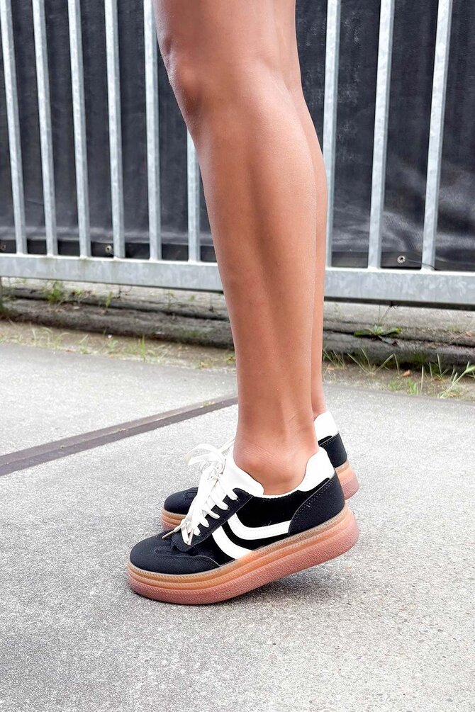 Suede Sneakers Karen - Zwart