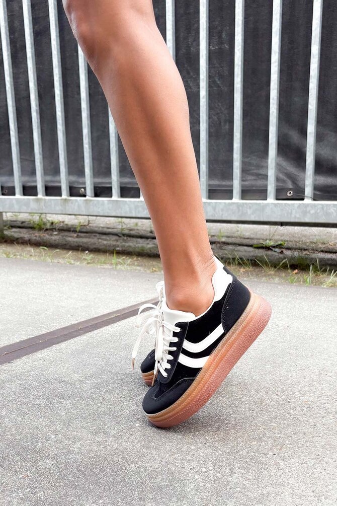 Suede Sneakers Karen - Zwart