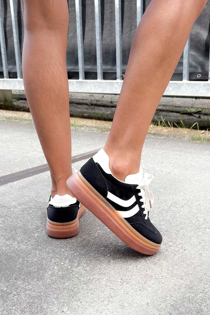 Suede Sneakers Karen - Zwart