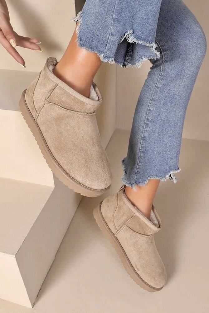 Snow Boots - Beige
