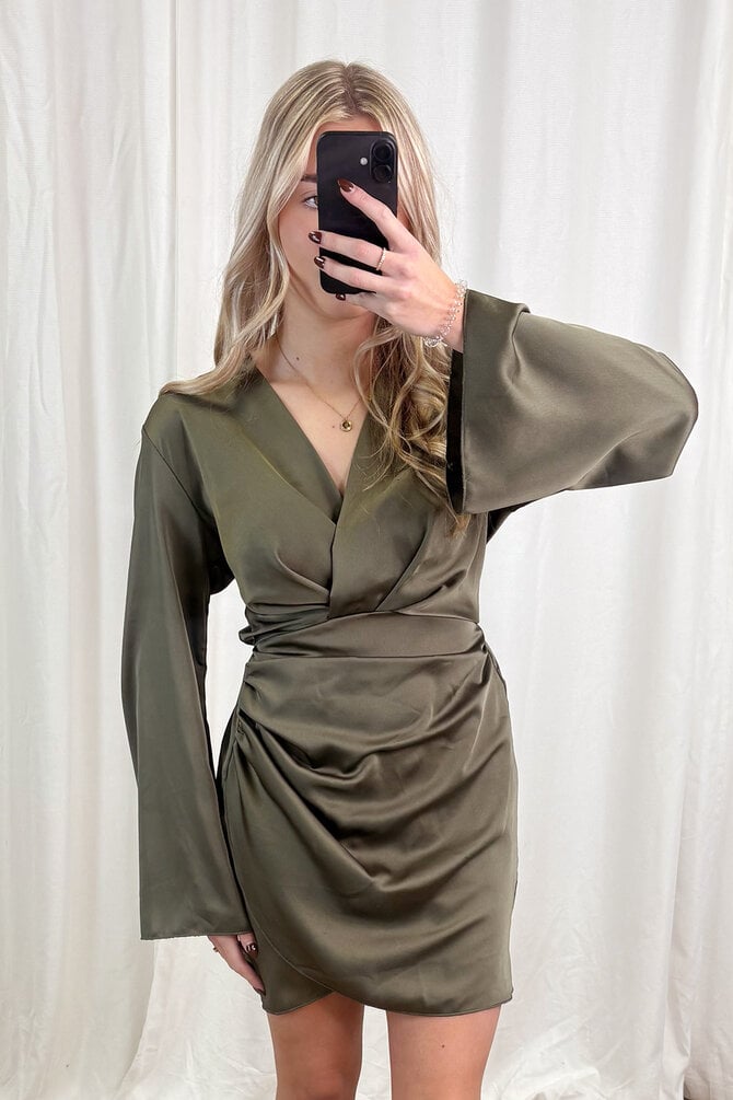 Satijnen Jurk Elvita - Olijf Groen