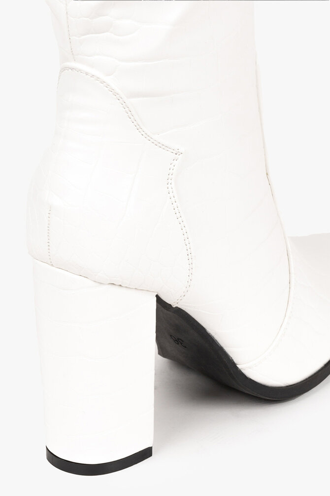 Miss Perfect Last Sizes - White