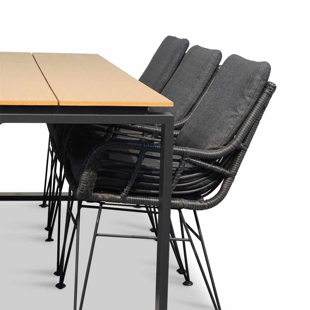 Helsinki Natural/Carlos Charcoal dining tuinset 7-delig | polywood + wicker | 210cm