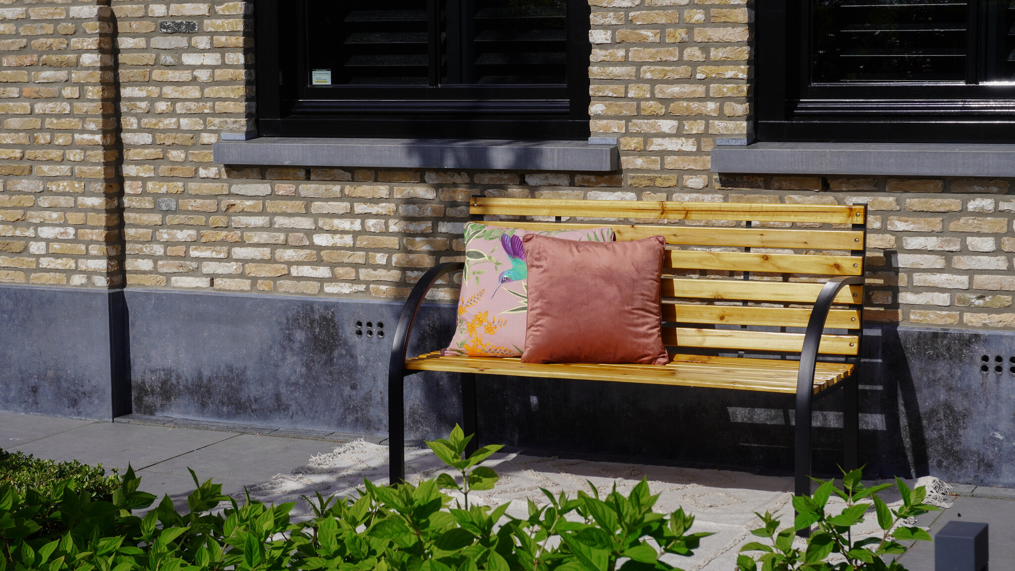 De perfecte tuinmeubelen voor jouw voortuin