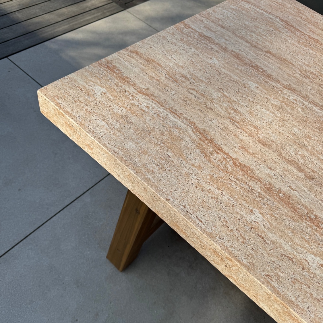 Velora/Tulum Lava Grey dining tuinset | 4 personen | travertin + touw | 200cm