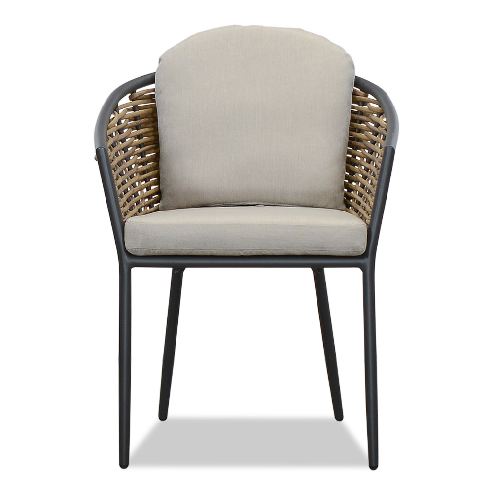 Lucca dining tuinstoel stapelbaar | wicker + aluminium | zand