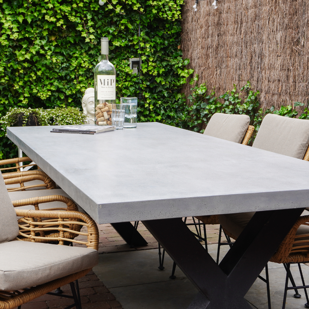 Lyon/Madrid Ash Grey dining tuinset | 6 personen | betonlook + wicker | 250cm