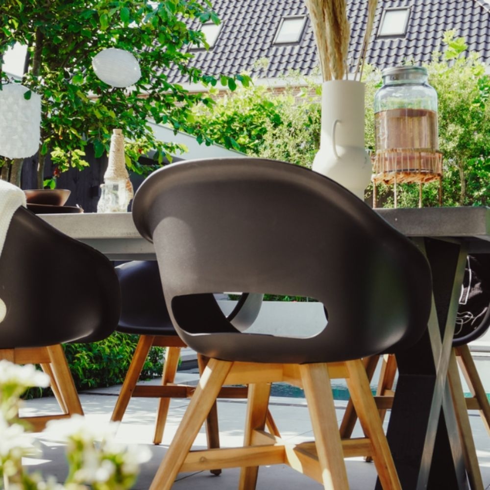 Livorno/Karlstad zwart dining tuinset | 4 personen | betonlook + hardhout | 200cm