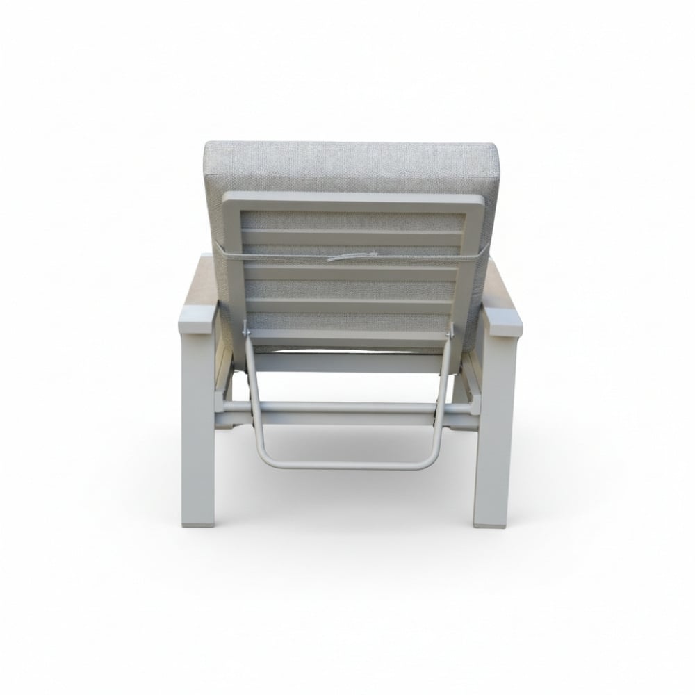 Lola ligbed | aluminium + polywood | beige | 199cm