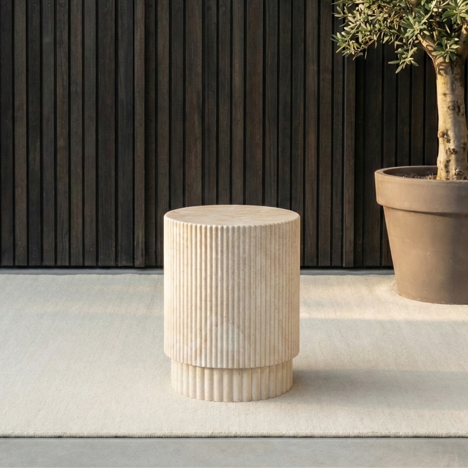 Jade bijzettafel | polystone | Chalk beige | 40cm rond