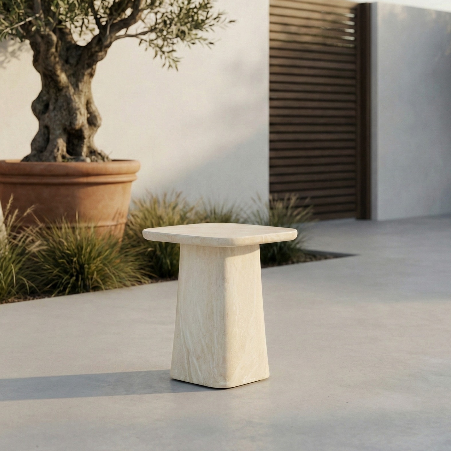 Amy bijzettafel | polystone | Chalk beige | 40x40cm