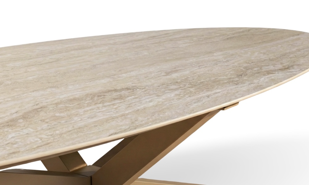 Onderhoud van sintered stone tuinmeubelen