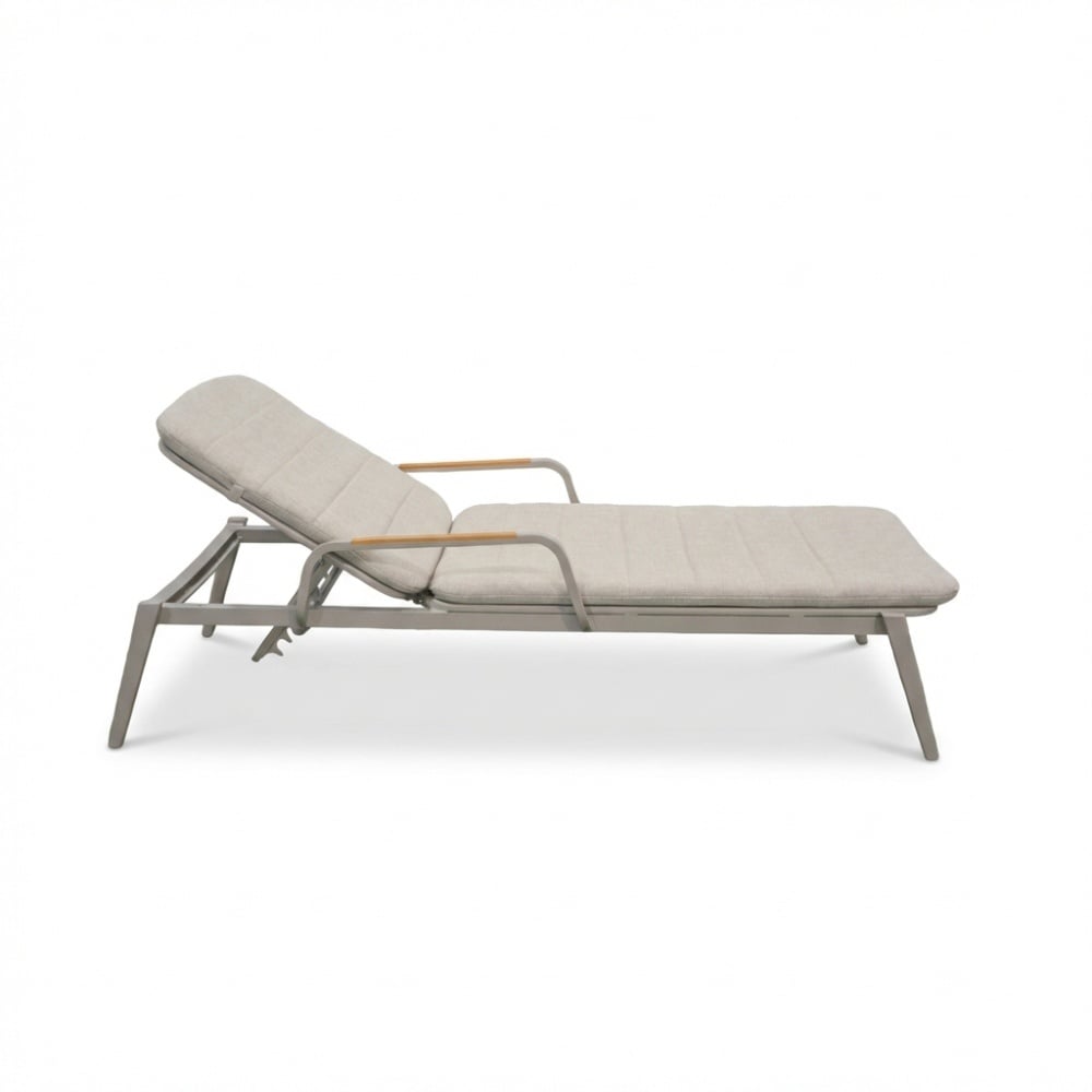 Malta ligbed beige | aluminium + teak | beige | 186cm