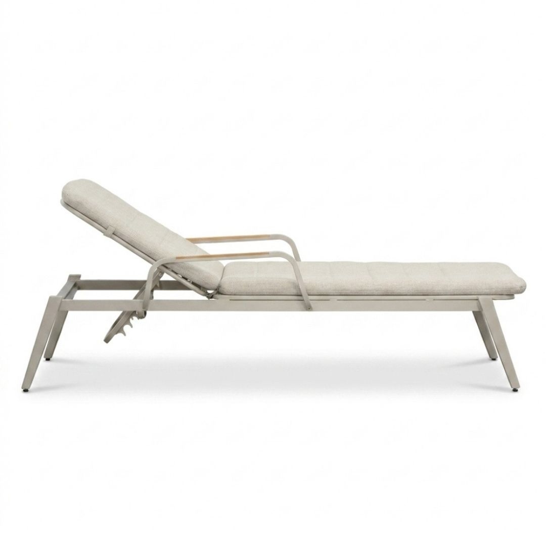 Malta ligbed beige | aluminium + teak | beige | 186cm