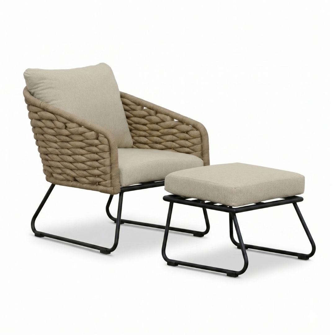 Flora loungestoel tuin met voetenbank | wicker + aluminium | Sahara Dust