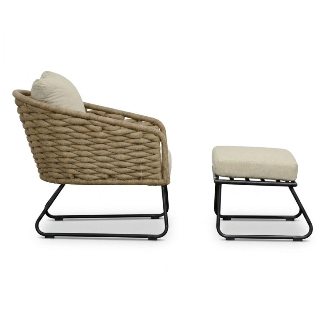 Flora loungestoel tuin met voetenbank | wicker + aluminium | Sahara Dust