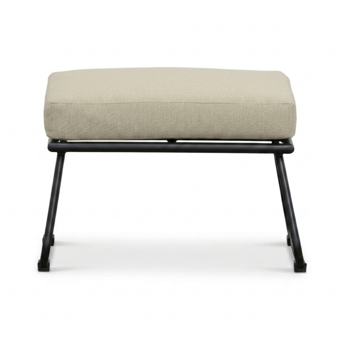 Flora loungestoel tuin met voetenbank | wicker + aluminium | Sahara Dust