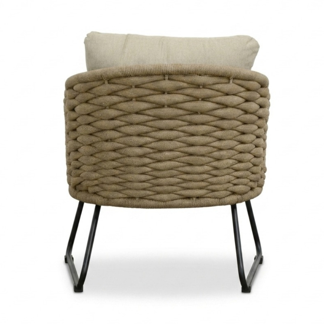Flora loungestoel tuin met voetenbank | wicker + aluminium | Sahara Dust