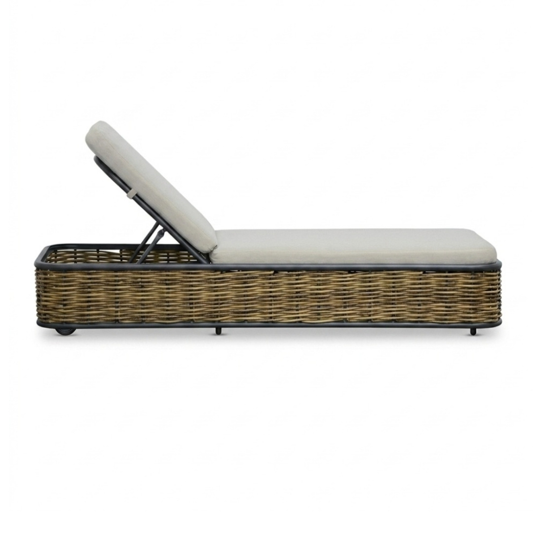 Lucca ligbed | wicker + aluminium | zand | 204cm