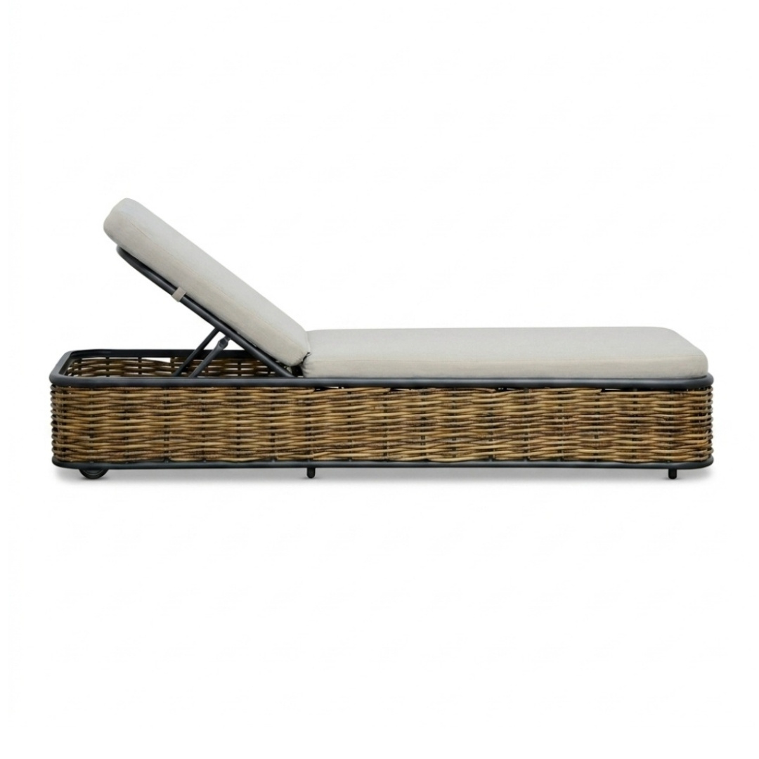 Lucca ligbed | wicker + aluminium | zand | 204cm