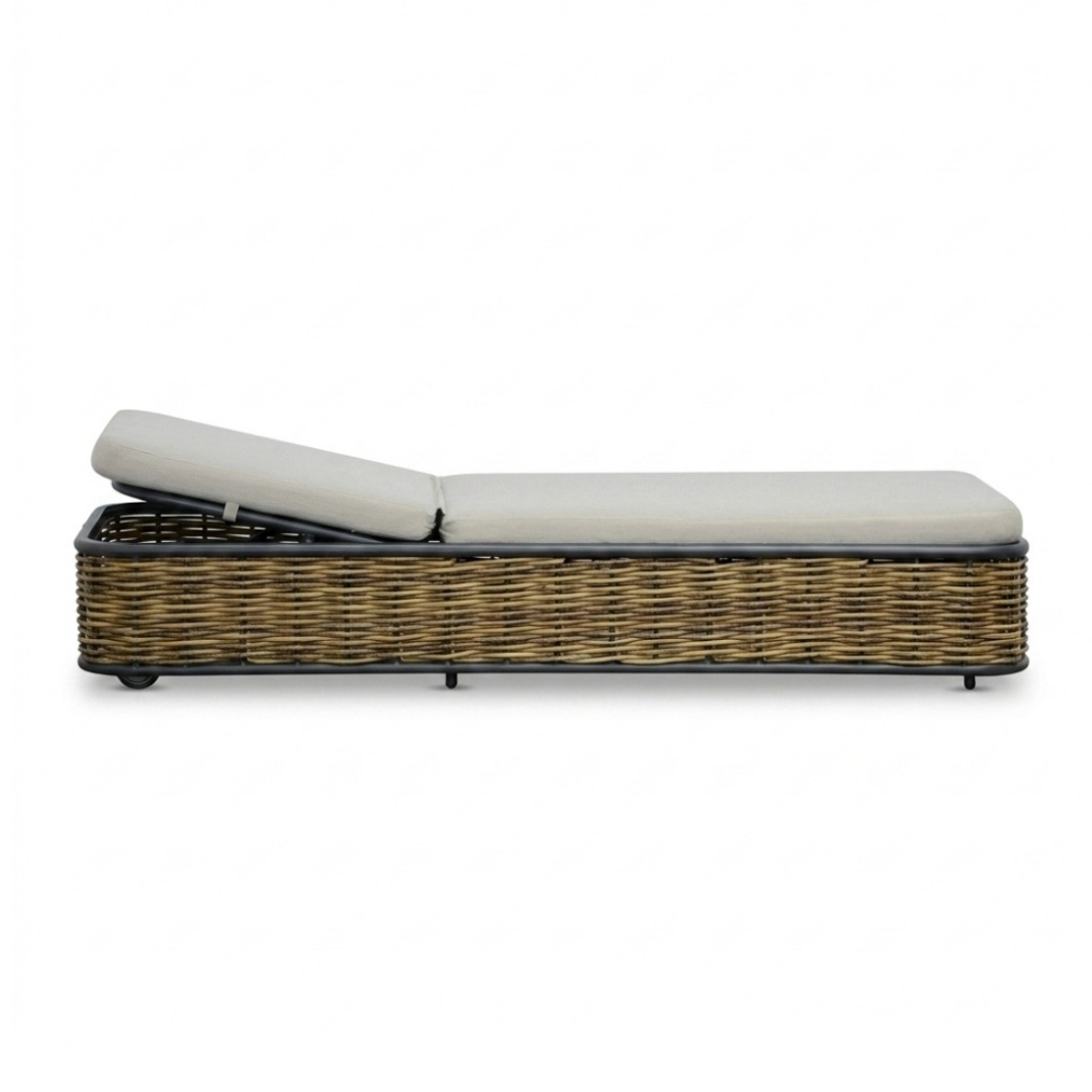 Lucca ligbed | wicker + aluminium | zand | 204cm