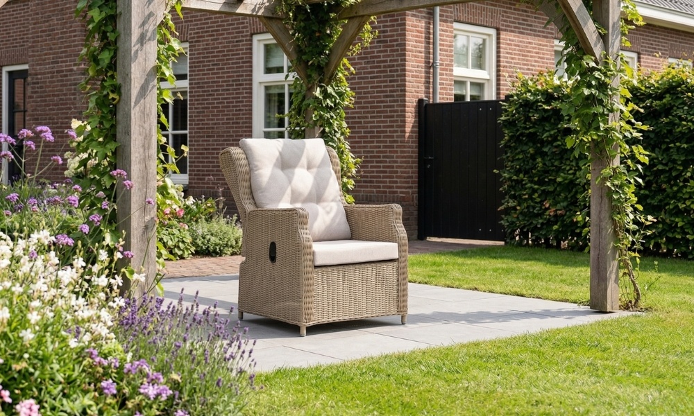 Wicker tuinmeubelen: voor- en nadelen